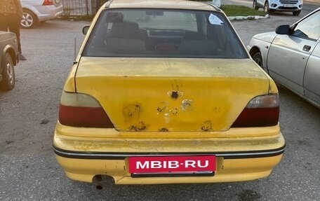 Daewoo Nexia I рестайлинг, 2004 год, 250 000 рублей, 3 фотография