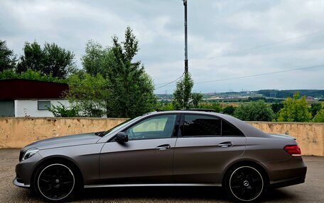 Mercedes-Benz E-Класс, 2015 год, 3 250 000 рублей, 4 фотография