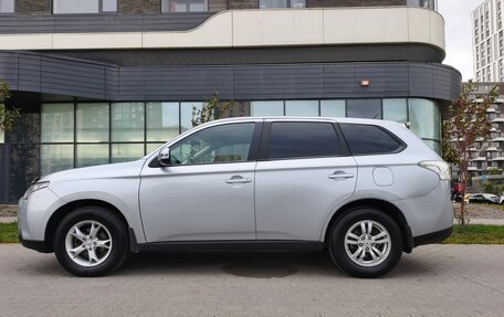 Mitsubishi Outlander III рестайлинг 3, 2012 год, 799 000 рублей, 5 фотография