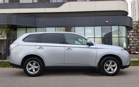 Mitsubishi Outlander III рестайлинг 3, 2012 год, 799 000 рублей, 6 фотография