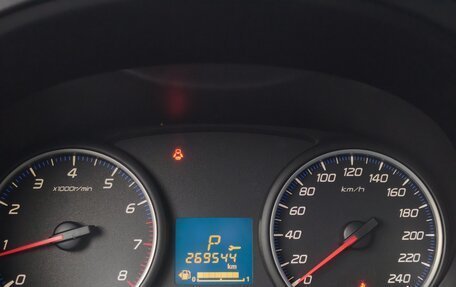 Mitsubishi Outlander III рестайлинг 3, 2012 год, 799 000 рублей, 19 фотография
