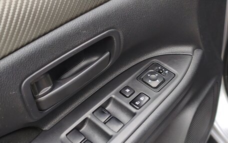 Mitsubishi Outlander III рестайлинг 3, 2012 год, 799 000 рублей, 15 фотография