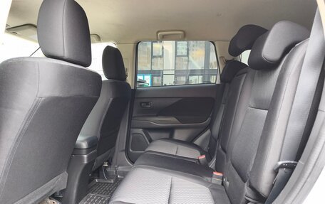 Mitsubishi Outlander III рестайлинг 3, 2012 год, 799 000 рублей, 13 фотография