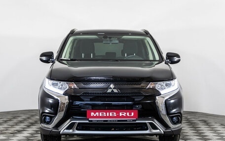Mitsubishi Outlander III рестайлинг 3, 2021 год, 2 499 000 рублей, 2 фотография