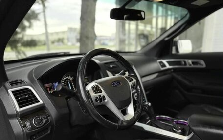 Ford Explorer VI, 2012 год, 1 390 000 рублей, 10 фотография