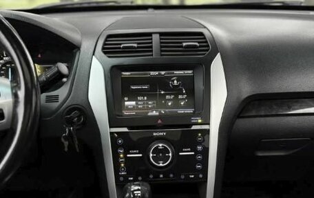 Ford Explorer VI, 2012 год, 1 390 000 рублей, 12 фотография