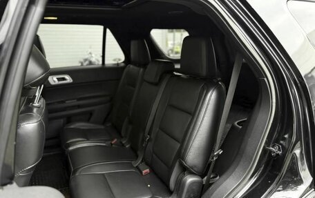 Ford Explorer VI, 2012 год, 1 390 000 рублей, 18 фотография
