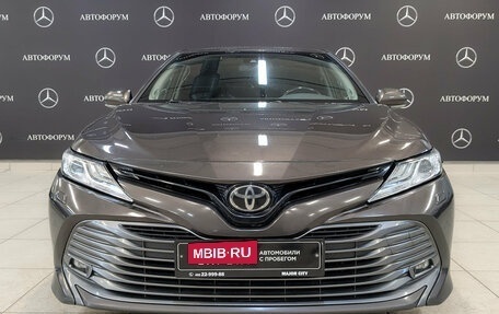 Toyota Camry, 2020 год, 2 695 000 рублей, 2 фотография