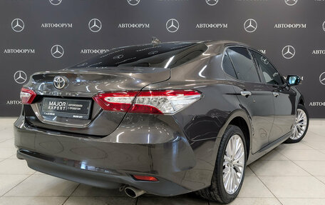Toyota Camry, 2020 год, 2 695 000 рублей, 5 фотография