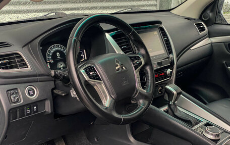 Mitsubishi Montero Sport, 2022 год, 4 040 000 рублей, 13 фотография
