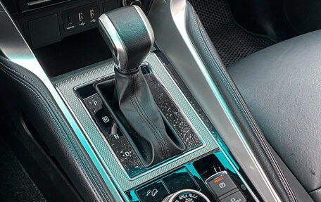 Mitsubishi Montero Sport, 2022 год, 4 040 000 рублей, 14 фотография