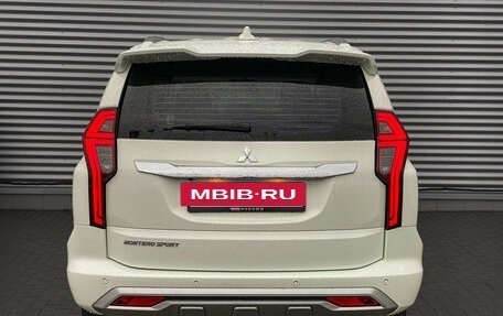 Mitsubishi Montero Sport, 2022 год, 4 040 000 рублей, 6 фотография