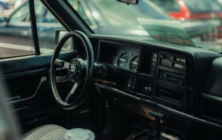 Jeep Cherokee, 1986 год, 900 000 рублей, 5 фотография
