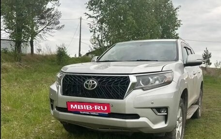 Toyota Land Cruiser Prado 150 рестайлинг 2, 2010 год, 2 400 000 рублей, 19 фотография