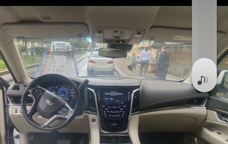 Cadillac Escalade IV, 2019 год, 3 950 000 рублей, 3 фотография