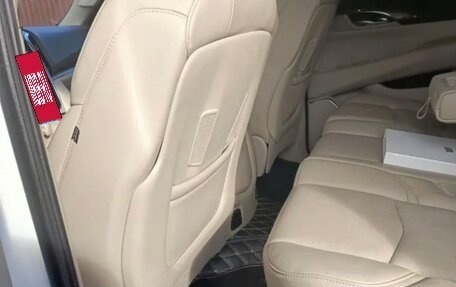 Cadillac Escalade IV, 2019 год, 3 950 000 рублей, 11 фотография