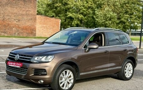 Volkswagen Touareg III, 2013 год, 2 500 000 рублей, 2 фотография