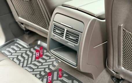 Volkswagen Touareg III, 2013 год, 2 500 000 рублей, 28 фотография