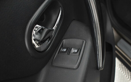 Renault Sandero II рестайлинг, 2019 год, 1 049 000 рублей, 19 фотография