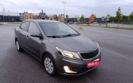 KIA Rio III рестайлинг, 2014 год, 985 000 рублей, 18 фотография