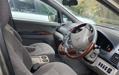 Mitsubishi Grandis, 2003 год, 500 000 рублей, 5 фотография