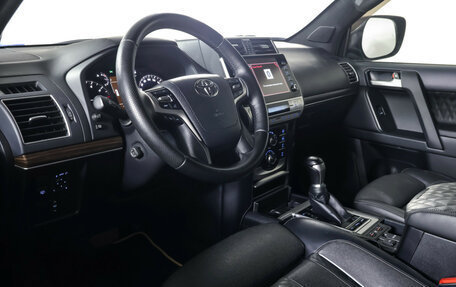 Toyota Land Cruiser Prado 150 рестайлинг 2, 2021 год, 5 788 000 рублей, 15 фотография