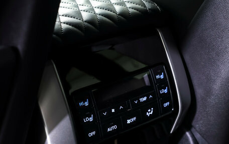 Toyota Land Cruiser Prado 150 рестайлинг 2, 2021 год, 5 788 000 рублей, 12 фотография