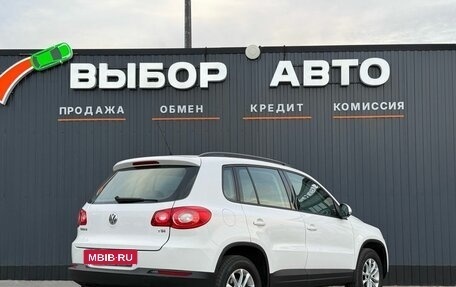 Volkswagen Tiguan I, 2010 год, 939 000 рублей, 2 фотография