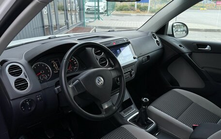 Volkswagen Tiguan I, 2010 год, 939 000 рублей, 10 фотография