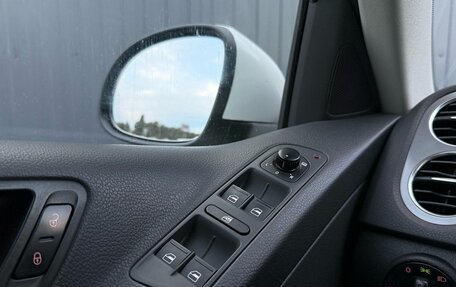 Volkswagen Tiguan I, 2010 год, 939 000 рублей, 23 фотография