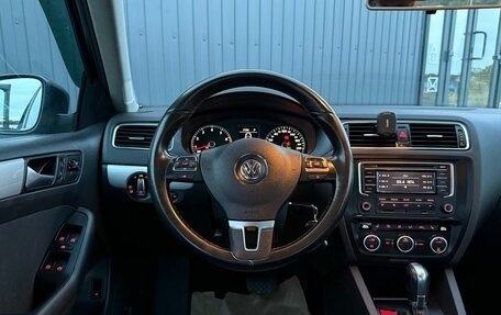 Volkswagen Jetta VI, 2013 год, 1 260 000 рублей, 10 фотография