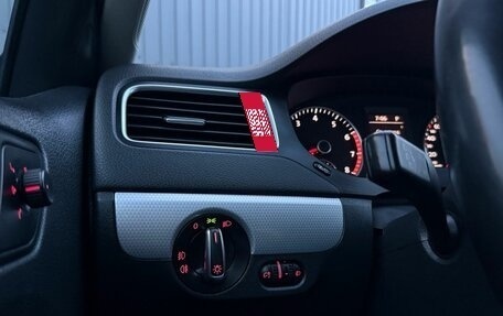 Volkswagen Jetta VI, 2013 год, 1 260 000 рублей, 22 фотография
