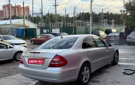 Mercedes-Benz E-Класс, 2004 год, 899 999 рублей, 4 фотография