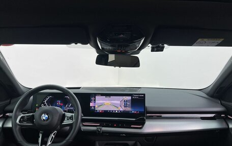BMW 5 серия, 2025 год, 6 990 000 рублей, 9 фотография