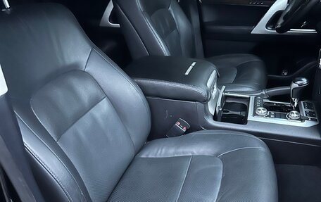 Toyota Land Cruiser 200, 2016 год, 4 450 000 рублей, 12 фотография