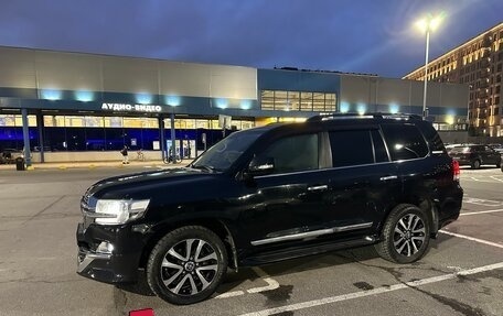 Toyota Land Cruiser 200, 2016 год, 4 450 000 рублей, 2 фотография
