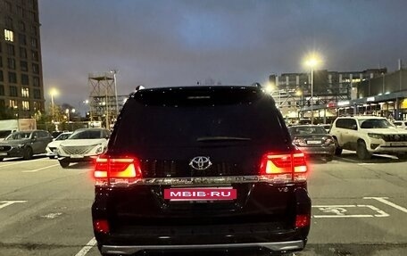 Toyota Land Cruiser 200, 2016 год, 4 450 000 рублей, 7 фотография
