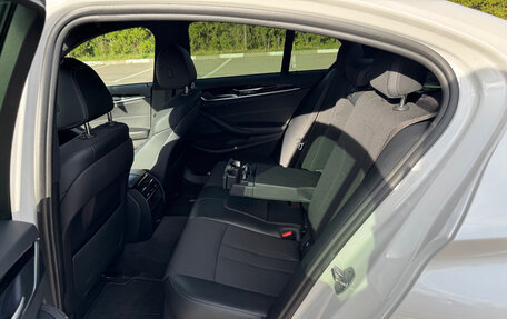 BMW 5 серия, 2018 год, 3 450 000 рублей, 14 фотография