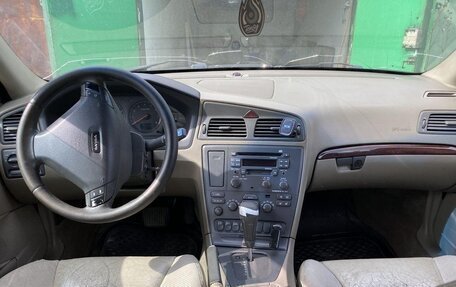 Volvo S60 III, 2002 год, 200 000 рублей, 2 фотография