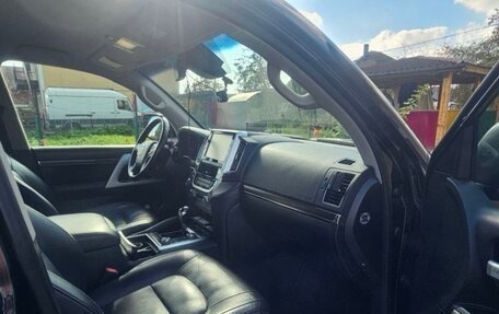 Toyota Land Cruiser 200, 2018 год, 7 600 000 рублей, 4 фотография
