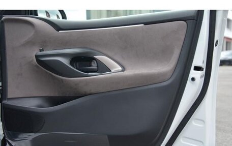 Toyota Yaris, 2022 год, 950 000 рублей, 16 фотография