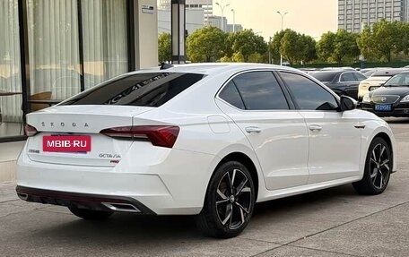 Skoda Octavia IV, 2022 год, 1 790 005 рублей, 3 фотография