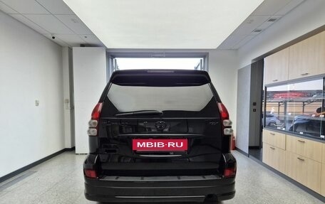 Toyota Land Cruiser Prado 120 рестайлинг, 2006 год, 2 300 000 рублей, 5 фотография