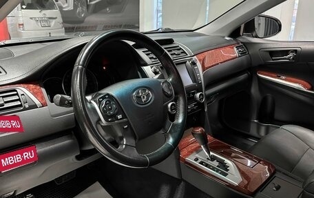Toyota Camry, 2013 год, 1 787 000 рублей, 10 фотография