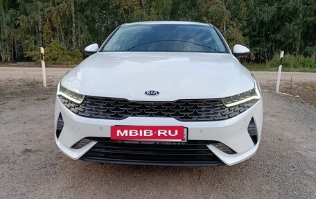 KIA K5, 2021 год, 2 530 000 рублей, 2 фотография