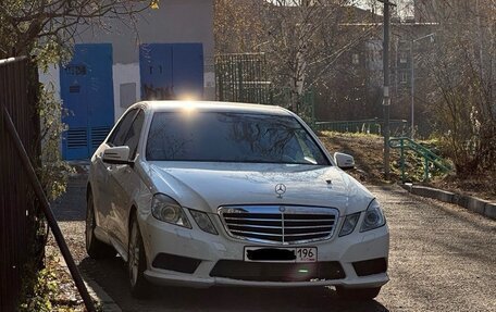 Mercedes-Benz E-Класс, 2011 год, 1 100 000 рублей, 5 фотография