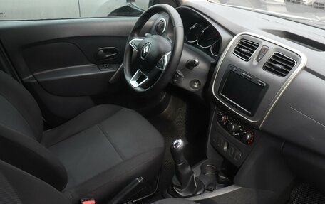 Renault Logan II, 2019 год, 590 000 рублей, 6 фотография
