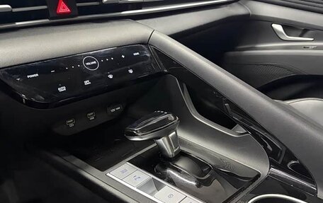Hyundai Elantra, 2022 год, 1 300 030 рублей, 17 фотография