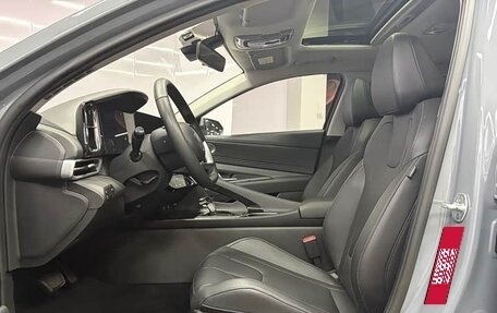 Hyundai Elantra, 2022 год, 1 300 030 рублей, 13 фотография