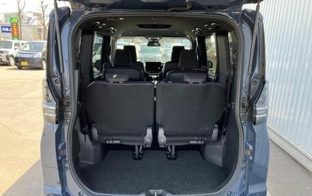 Toyota Voxy, 2023 год, 4 100 000 рублей, 9 фотография